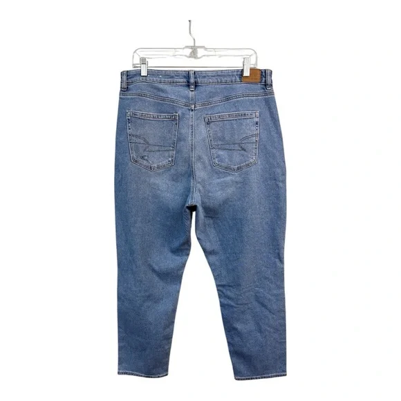 American Eagle Women's Petite 14 Short 14P 14S MOM JEAN Blue Distressed - Picture 2 of 6